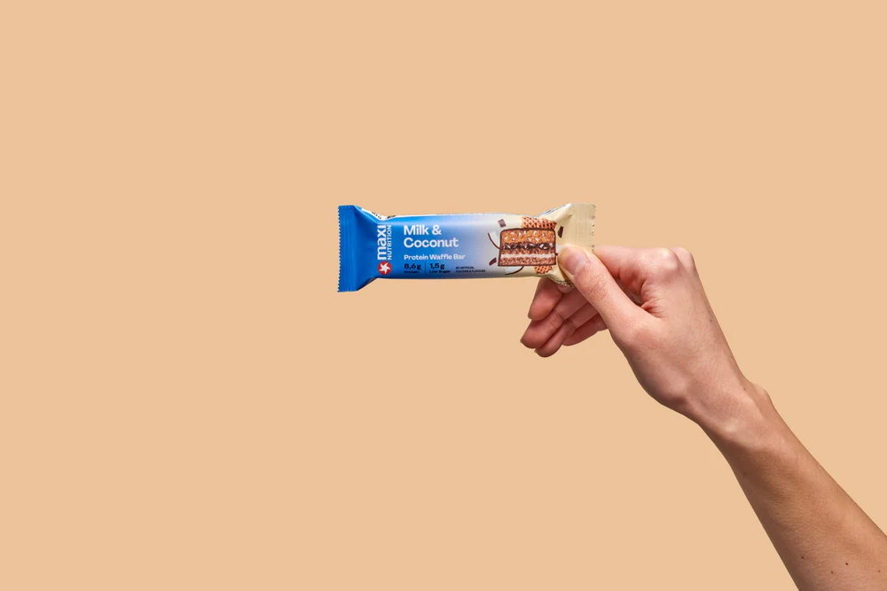Barra de proteina Maxi Nutrition - Waffle Milk & Coconut (12 unidades)