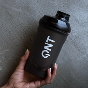 Shaker Negro 600 ml QNT – Mezclador para proteina y suplementos