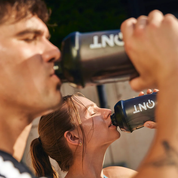 Shaker Negro 600 ml QNT – Mezclador para proteina y suplementos